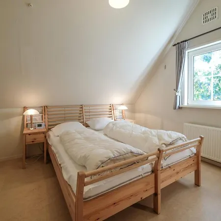 6-person With Garden *