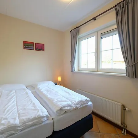 6-person With Garden Sint Maartensvlotbrug