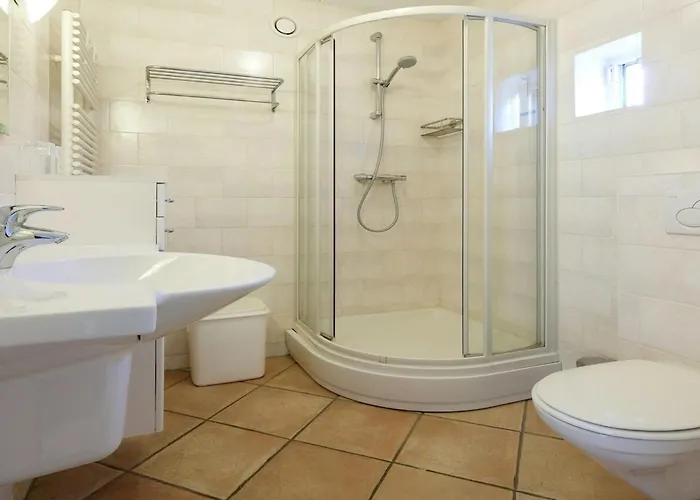 Дом отдыха 6-person With Garden