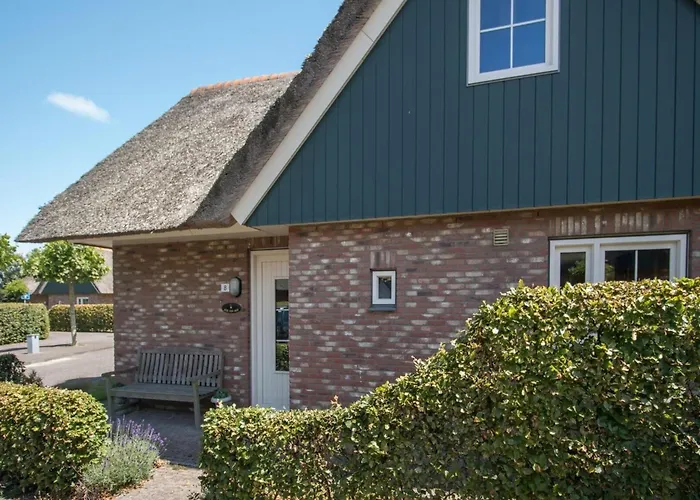 6-person With Garden * Sint Maartensvlotbrug