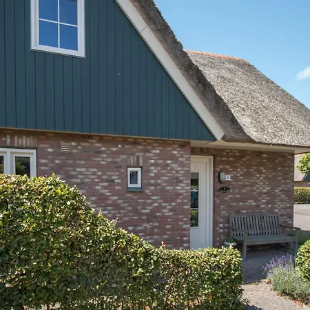 6-person With Garden * Sint Maartensvlotbrug