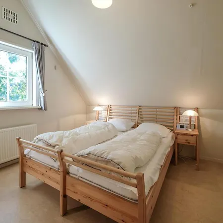 6-person With Garden