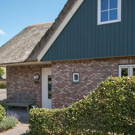 6-person With Garden * Sint Maartensvlotbrug