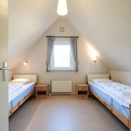 6-person With Garden Сasa de vacaciones Sint Maartensvlotbrug